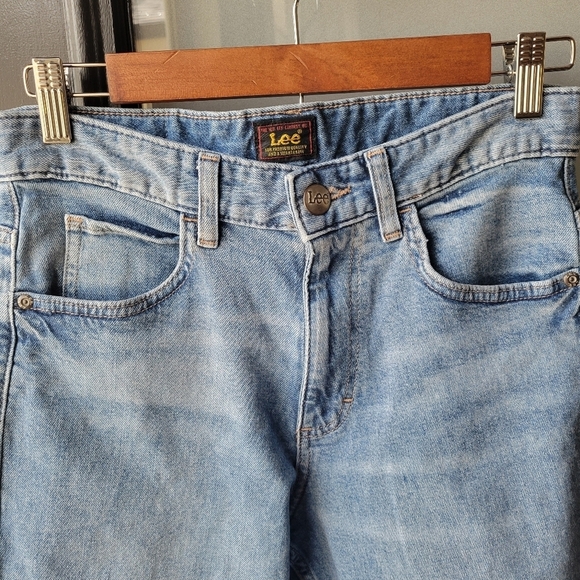Lee Jeans Boyfriend Mid Rise 10" in Womens Size 2 Medium Stretch Relaxed Blue - Picture 3 of 9